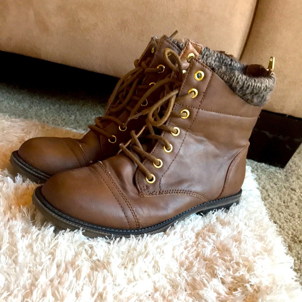 Chestnut brown faded glory combat boots